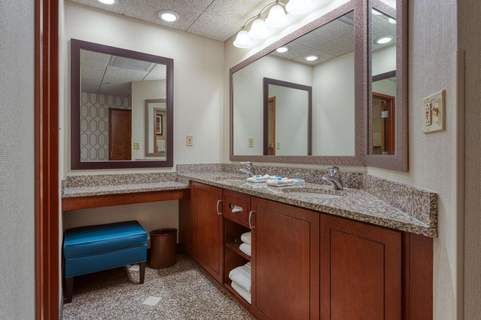 Drury Plaza Hotel St. Louis チェスターフィールド エクステリア 写真