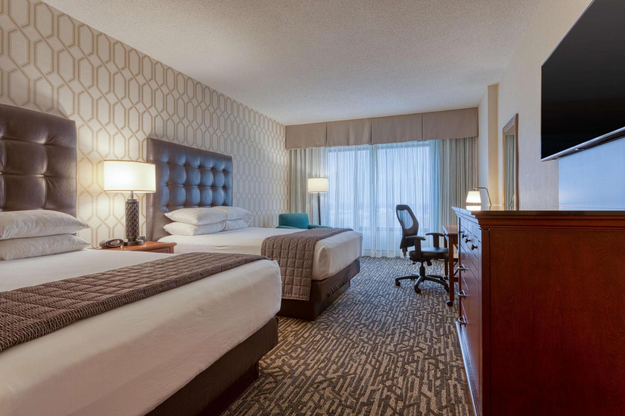 Drury Plaza Hotel St. Louis チェスターフィールド エクステリア 写真