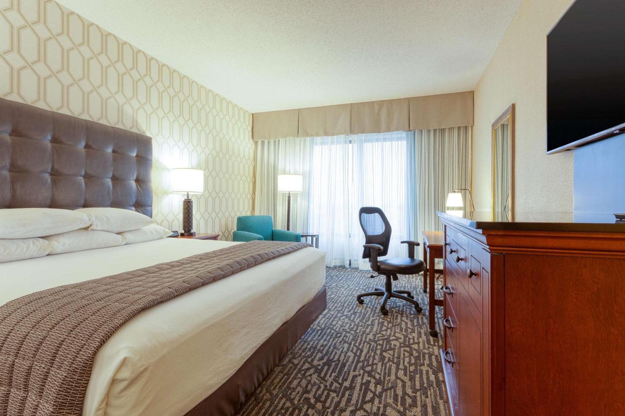 Drury Plaza Hotel St. Louis チェスターフィールド エクステリア 写真