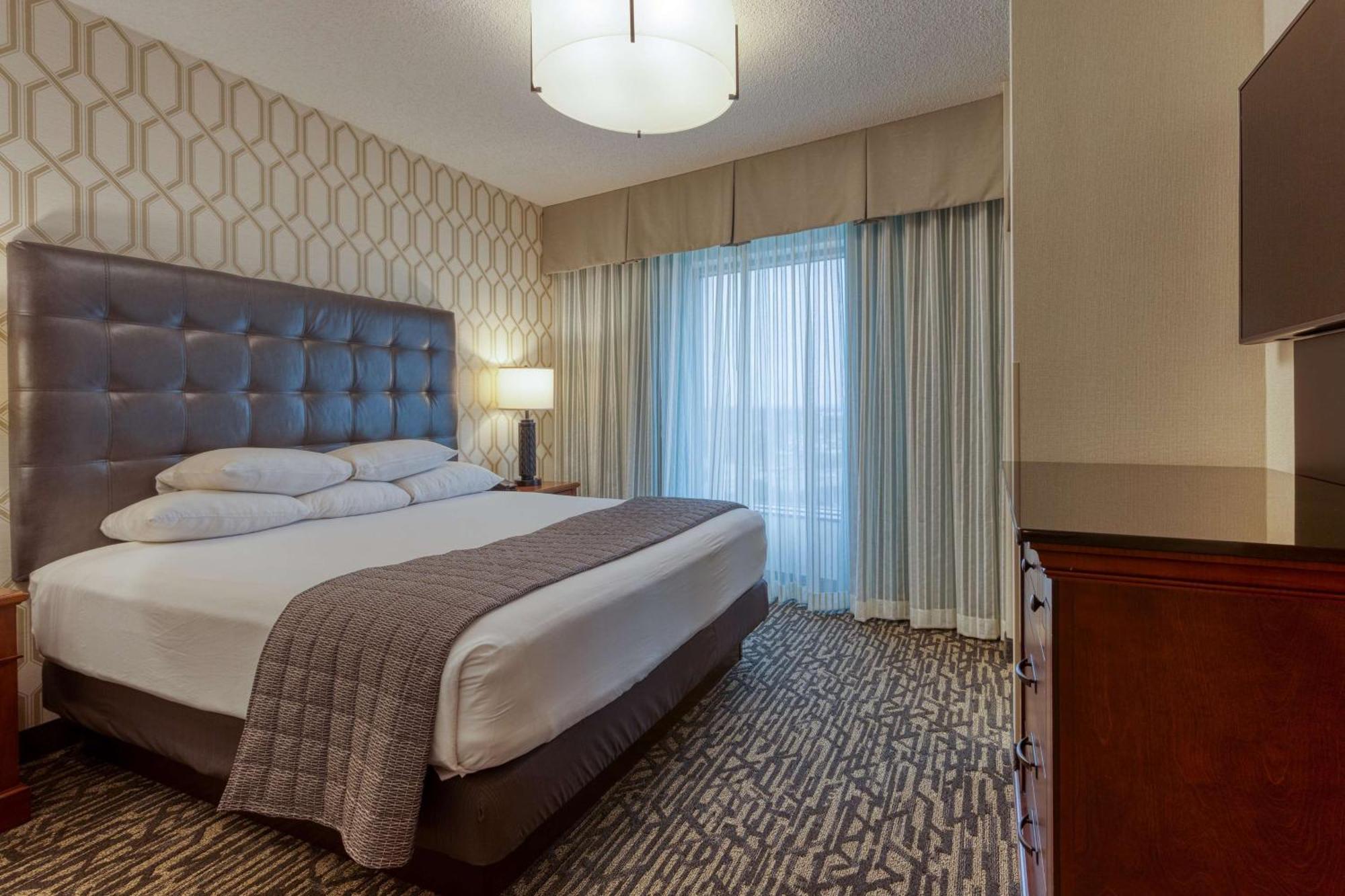 Drury Plaza Hotel St. Louis チェスターフィールド エクステリア 写真